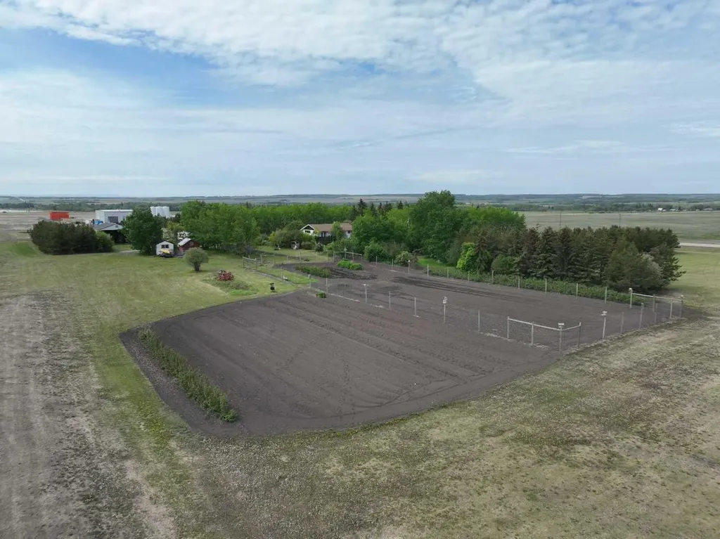 710 8th Avenue W Beaverlodge AB T0H 0C0