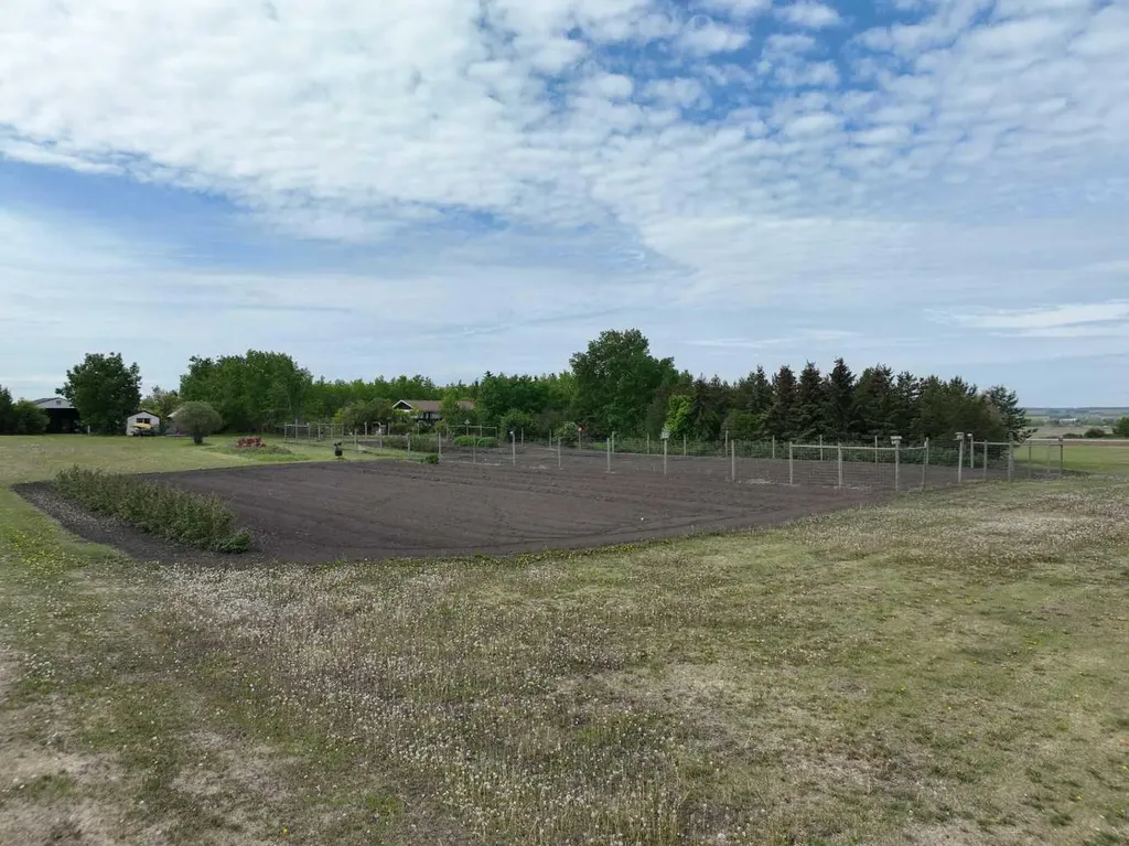 710 8th Avenue W Beaverlodge AB T0H 0C0
