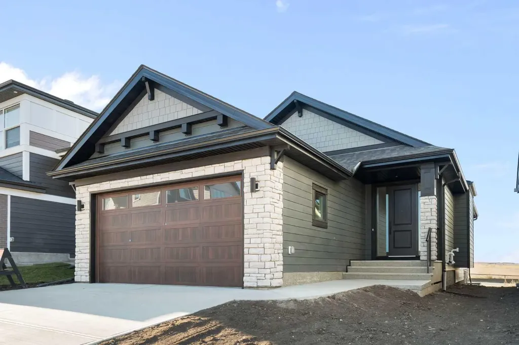 147 Marmot Grove NW Calgary AB T3R 2G4