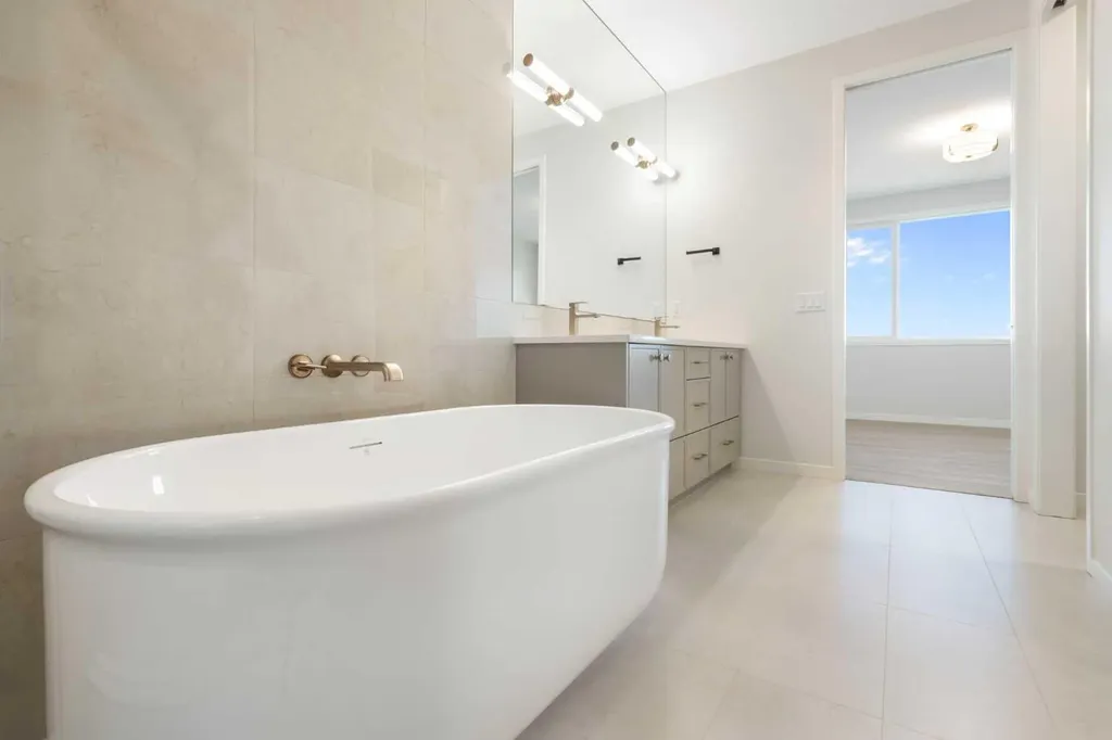 147 Marmot Grove NW Calgary AB T3R 2G4