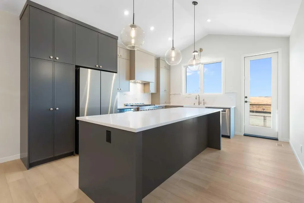 147 Marmot Grove NW Calgary AB T3R 2G4