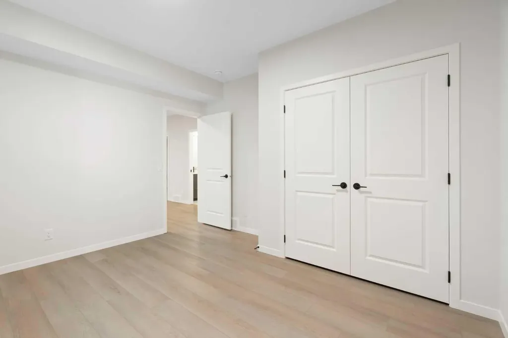 147 Marmot Grove NW Calgary AB T3R 2G4