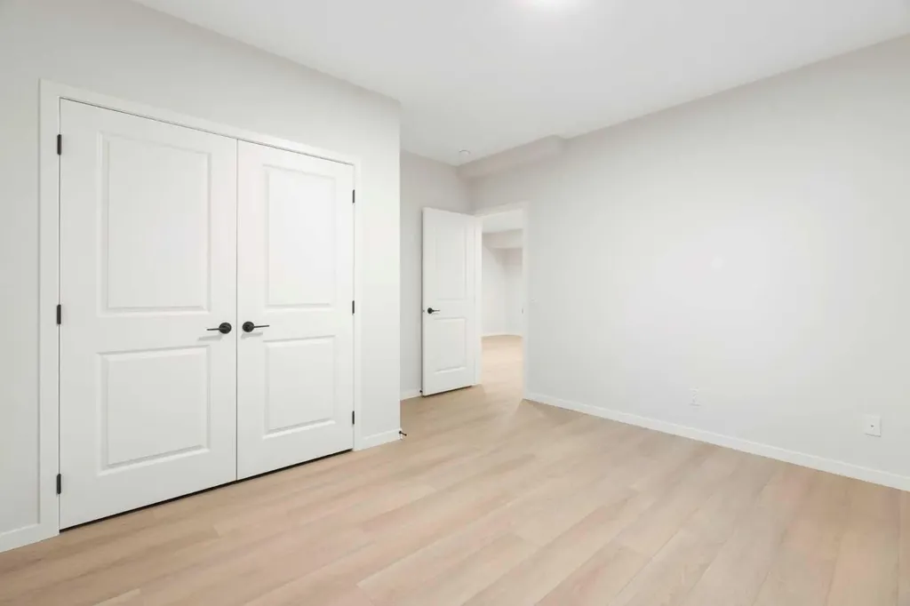 147 Marmot Grove NW Calgary AB T3R 2G4