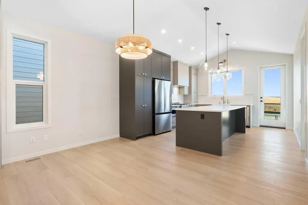 147 Marmot Grove NW Calgary AB T3R 2G4