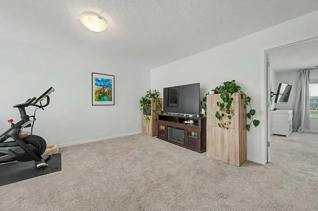 44 Auburn Glen Close SE Calgary AB T3M 2P4