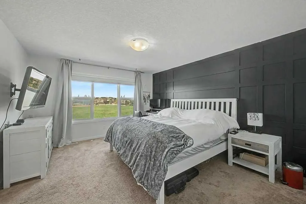 44 Auburn Glen Close SE Calgary AB T3M 2P4