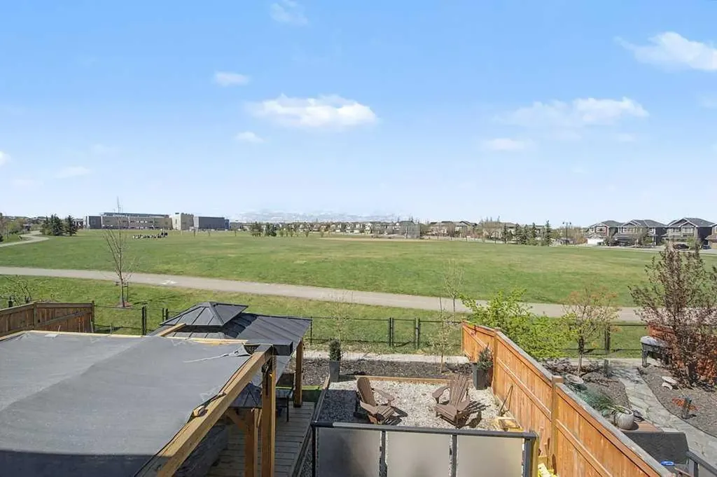 44 Auburn Glen Close SE Calgary AB T3M 2P4