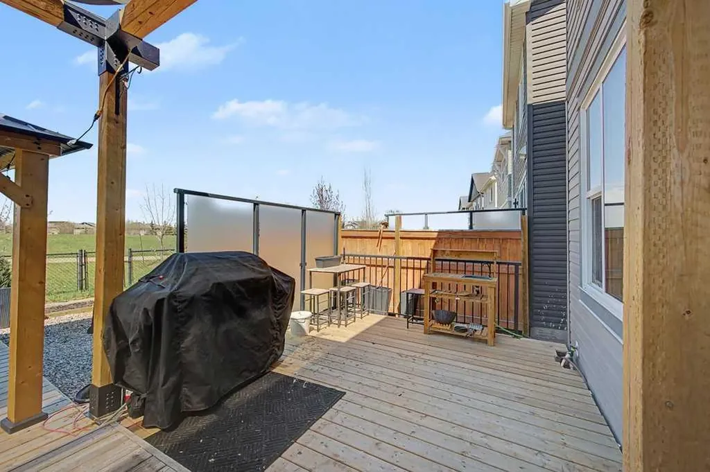 44 Auburn Glen Close SE Calgary AB T3M 2P4