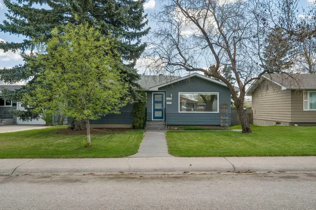 7224 Farrell Road SE Calgary AB T2H 0T6
