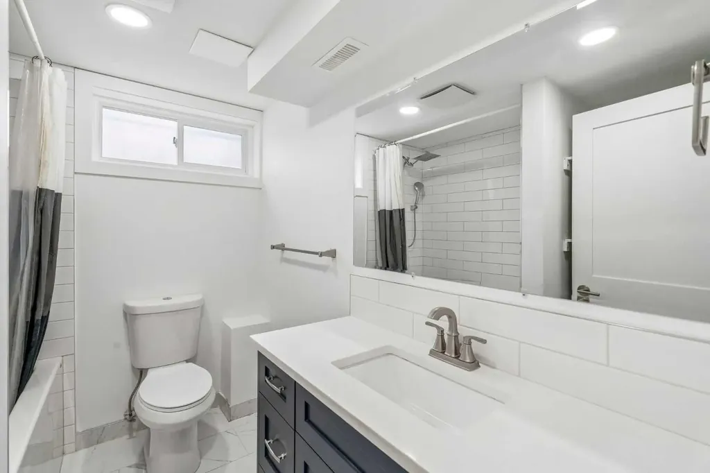 7224 Farrell Road SE Calgary AB T2H 0T6
