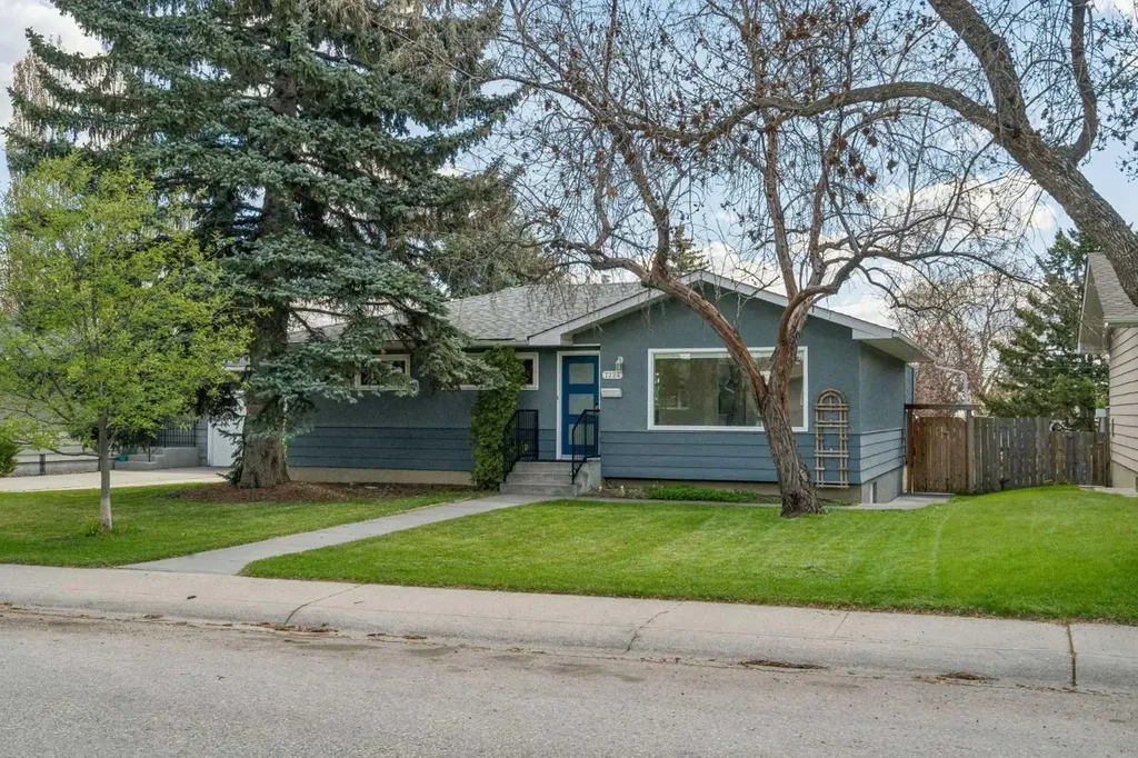 7224 Farrell Road SE Calgary AB T2H 0T6