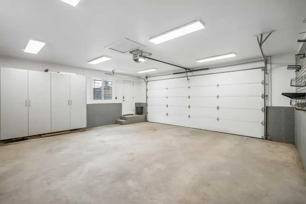 7224 Farrell Road SE Calgary AB T2H 0T6