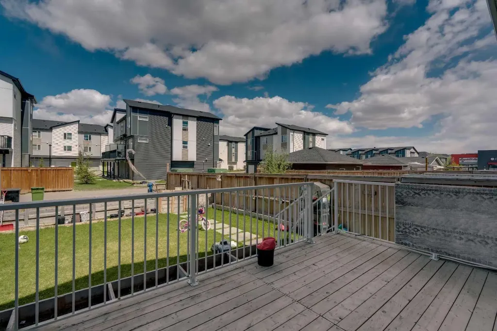 552 Redstone Drive NE Calgary AB T3N 0R3