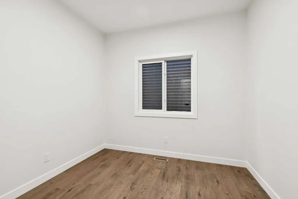 210 Sora Way SE Calgary AB T3S0V5