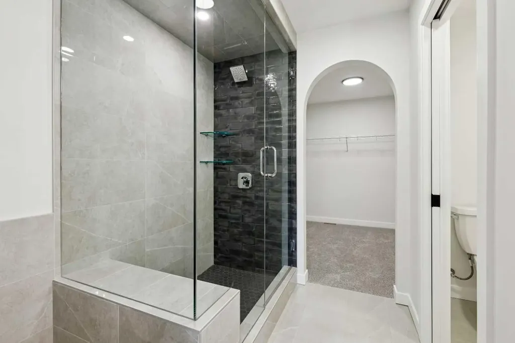 210 Sora Way SE Calgary AB T3S0V5