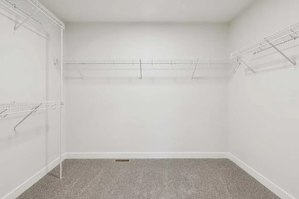 210 Sora Way SE Calgary AB T3S0V5