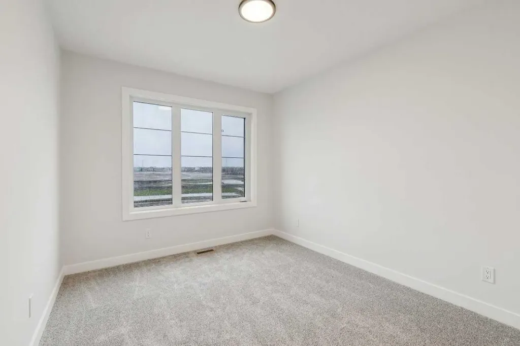210 Sora Way SE Calgary AB T3S0V5