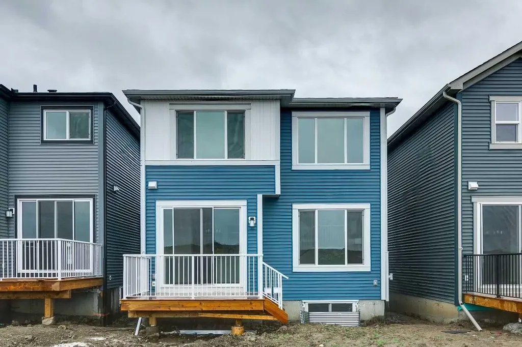 210 Sora Way SE Calgary AB T3S0V5