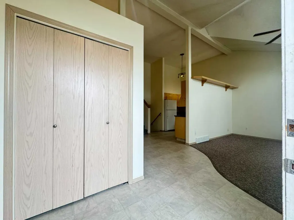 82 Harvard Crescent W Lethbridge AB T1K 6R4