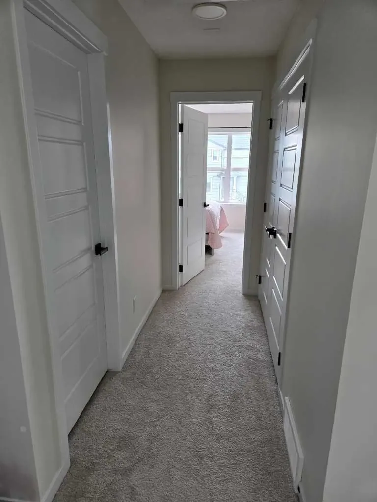 431 Rowmont Boulevard NW Calgary AB T3l0l3