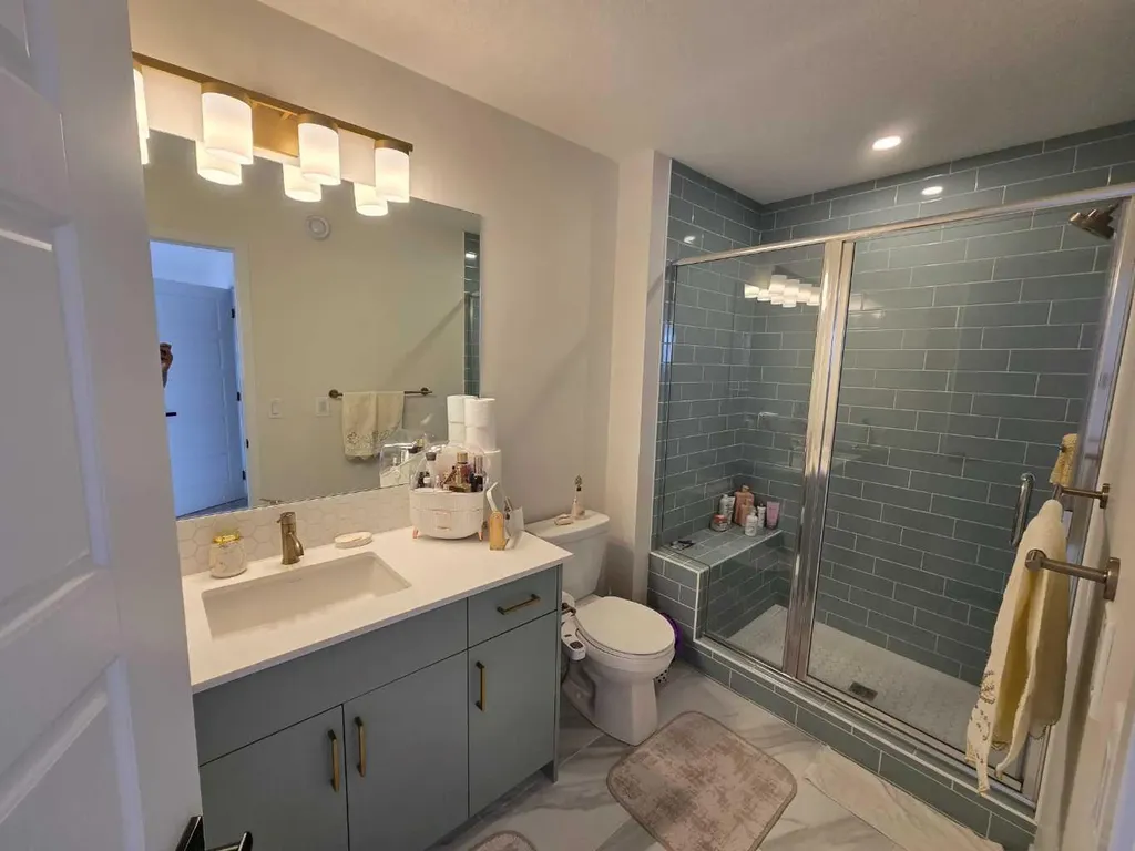 431 Rowmont Boulevard NW Calgary AB T3l0l3