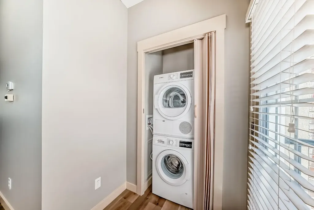 237 Rainbow Falls Drive Chestermere AB T1X0B1
