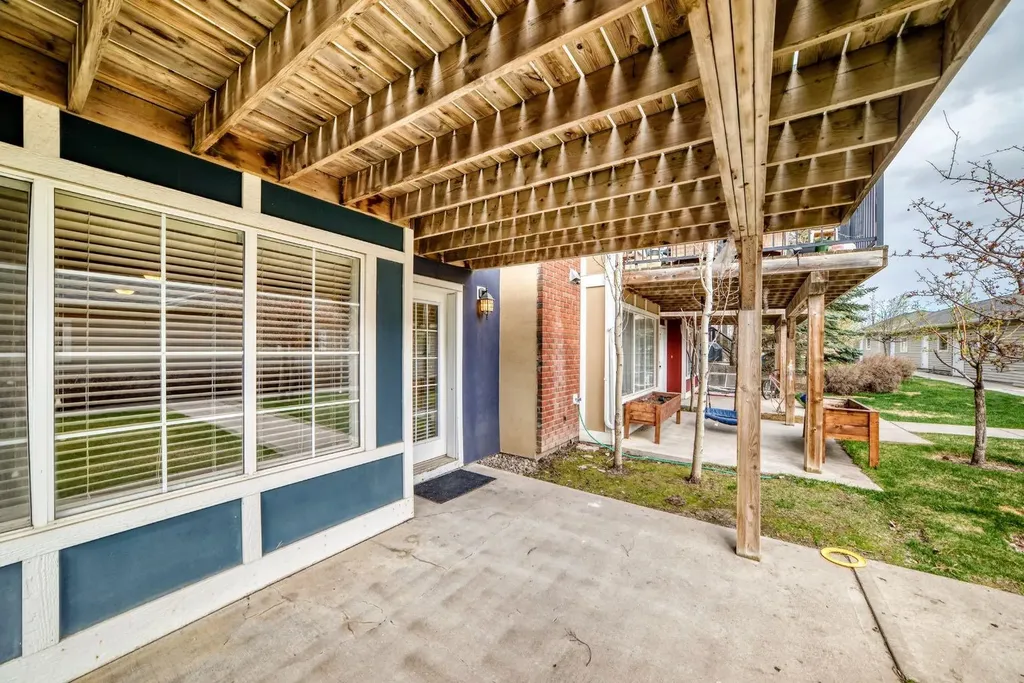 237 Rainbow Falls Drive Chestermere AB T1X0B1