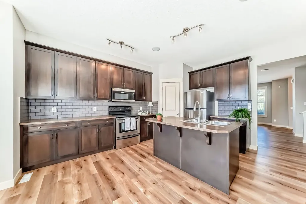 237 Rainbow Falls Drive Chestermere AB T1X0B1