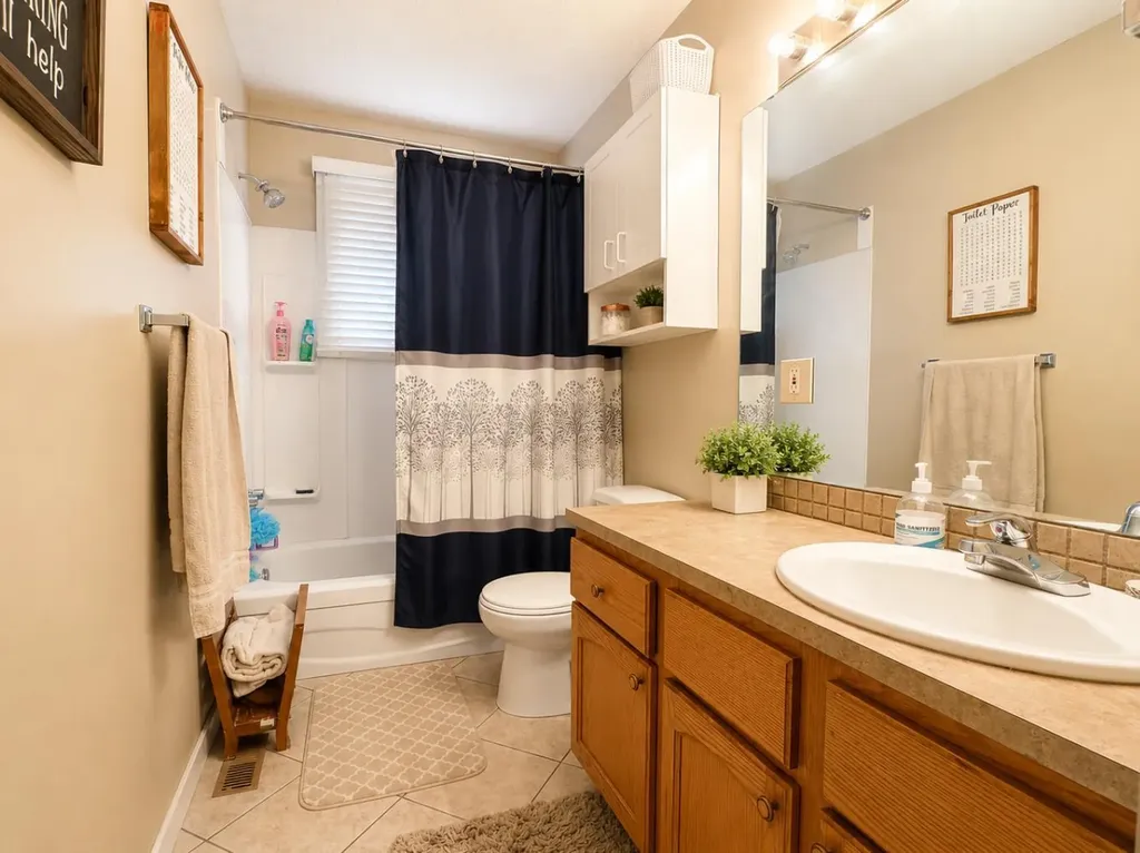 5748 55 Street Rocky Mountain House AB T4T 1J7