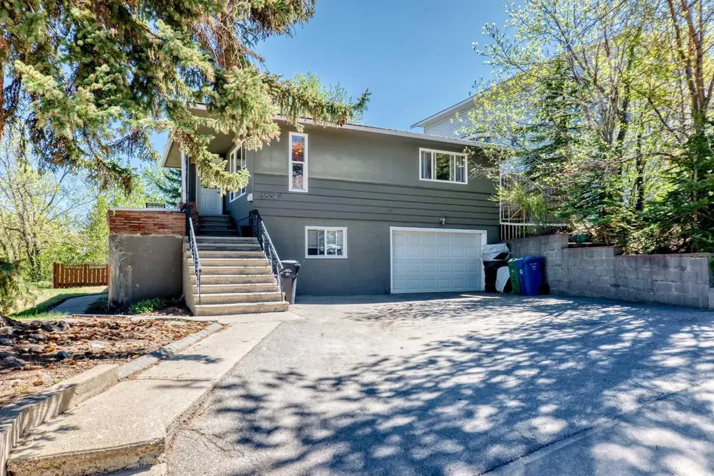 3604 Parkhill Street SW Calgary AB T2S 2Z6