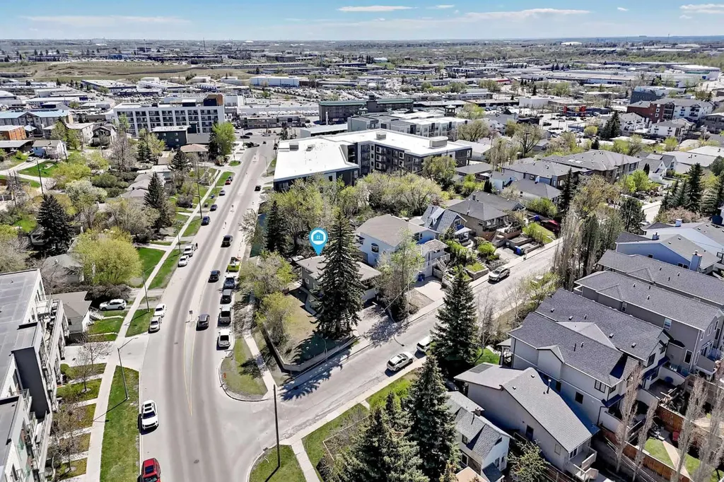 3604 Parkhill Street SW Calgary AB T2S 2Z6