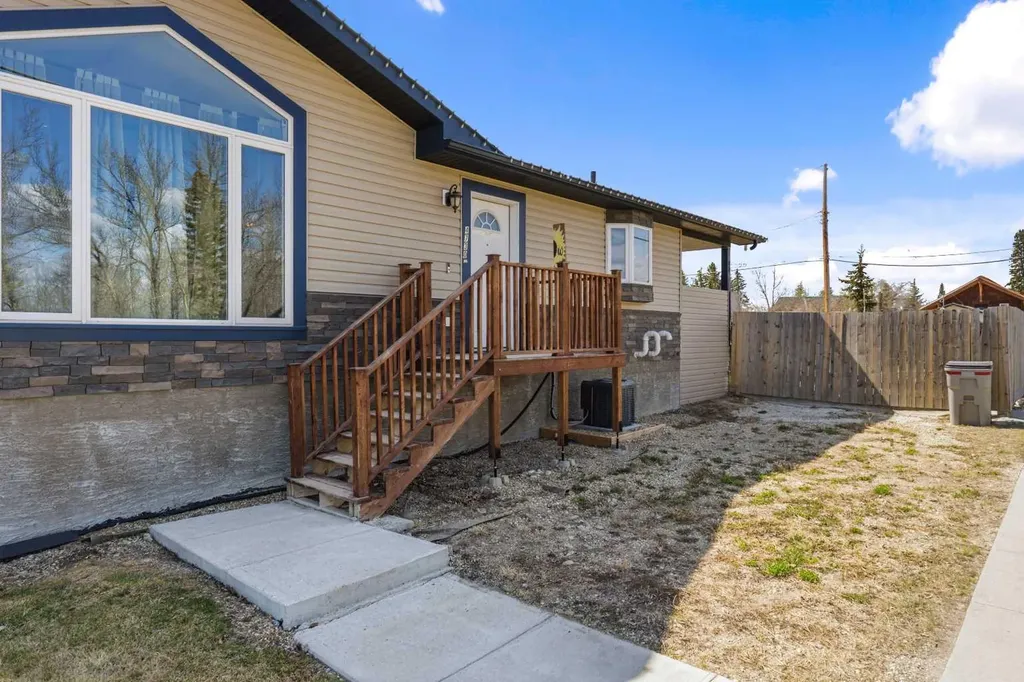 4730 52 Street Mayerthorpe AB T0E 1N0