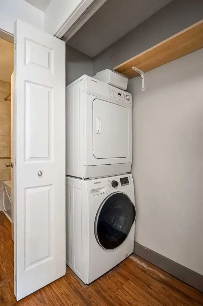 2110 15 Street SW Calgary AB T2T 3Y8