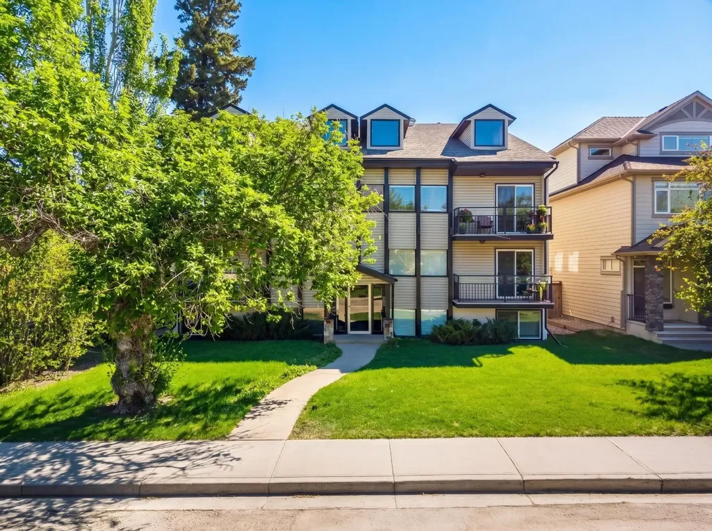2110 15 Street SW Calgary AB T2T 3Y8