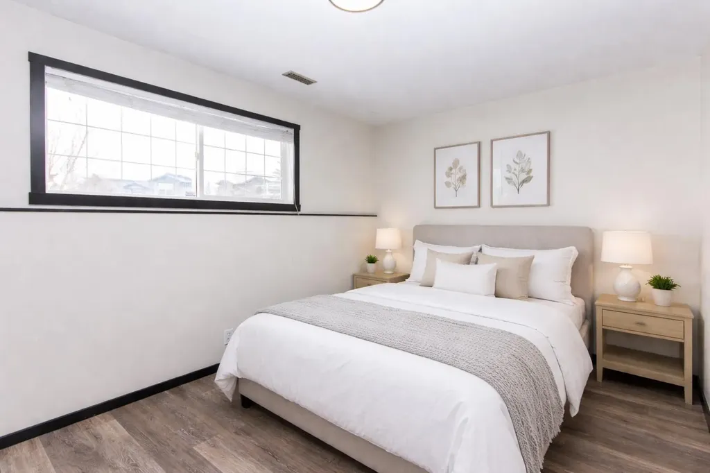 16 Johnson Close Penhold AB T0M 0R1