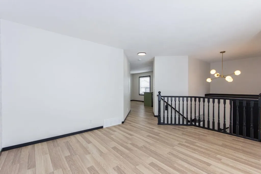 16 Johnson Close Penhold AB T0M 0R1