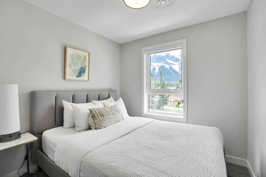 109 Kanananskis Way Canmore AB T1W 2X2