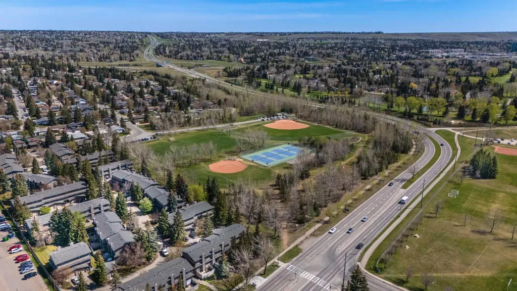 27 Silver Springs Drive NW Calgary AB T3B 4N3