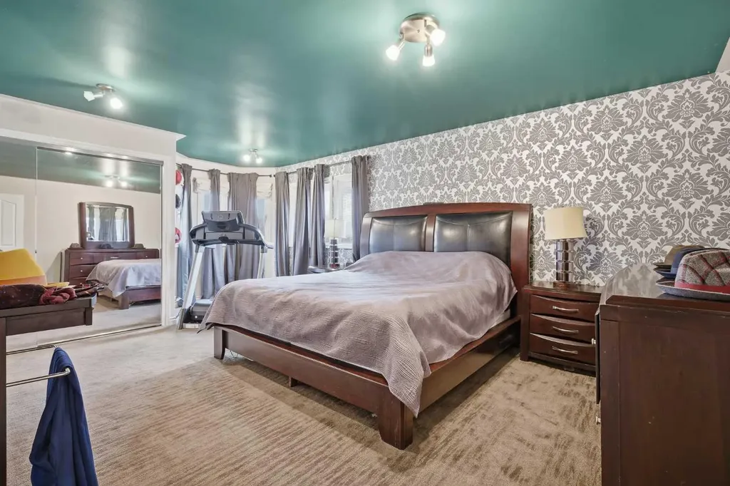 2608 Deer Side Drive SE Calgary AB T2J6A3