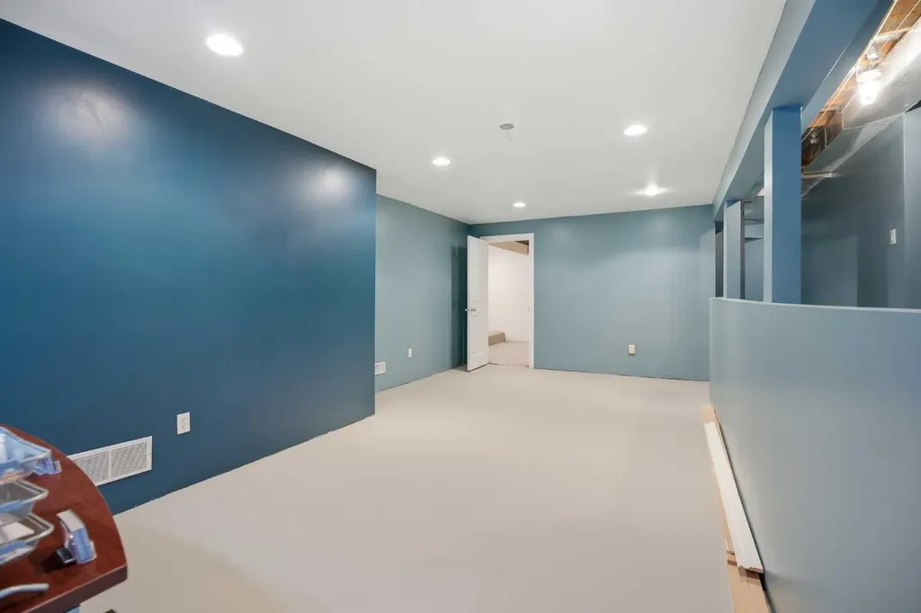 2608 Deer Side Drive SE Calgary AB T2J6A3