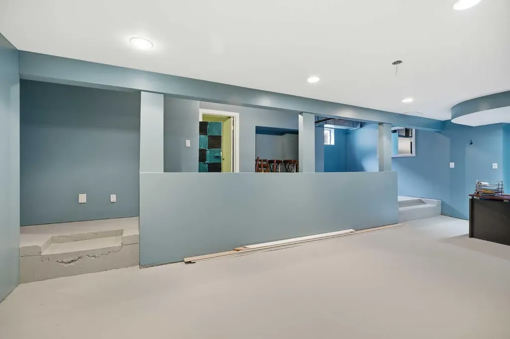 2608 Deer Side Drive SE Calgary AB T2J6A3