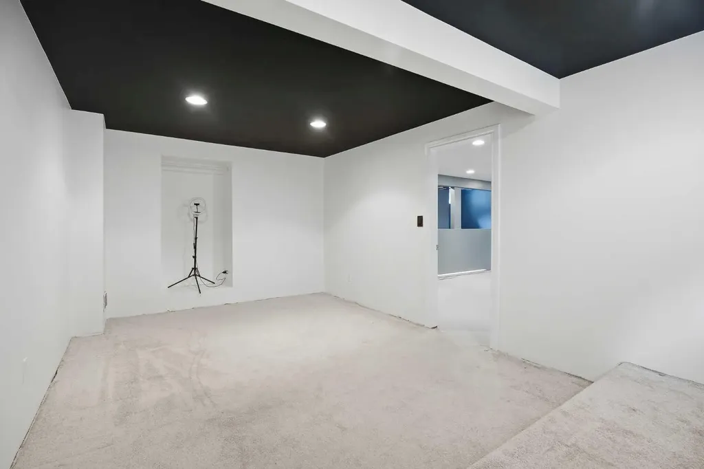 2608 Deer Side Drive SE Calgary AB T2J6A3