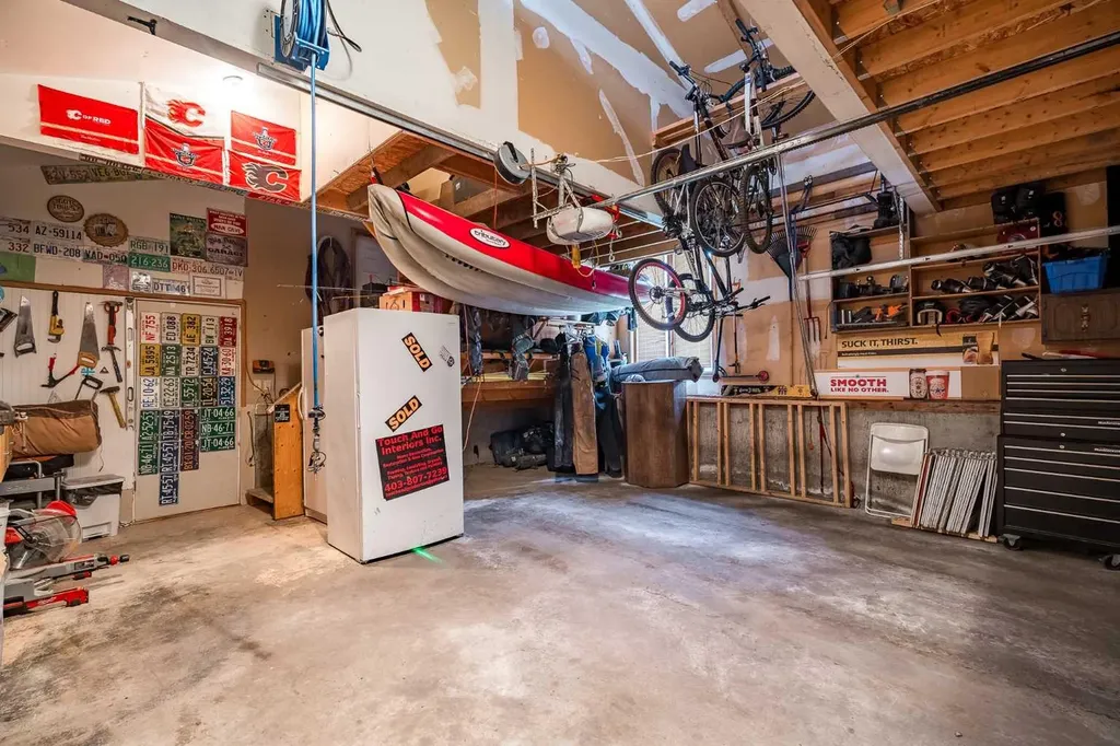 2608 Deer Side Drive SE Calgary AB T2J6A3