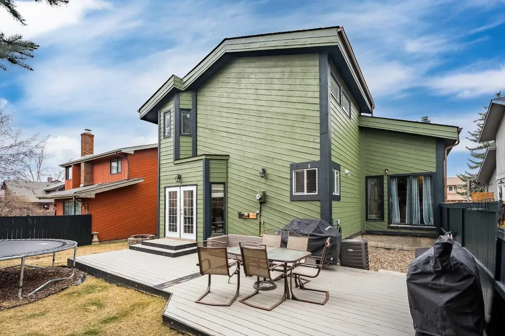 2608 Deer Side Drive SE Calgary AB T2J6A3