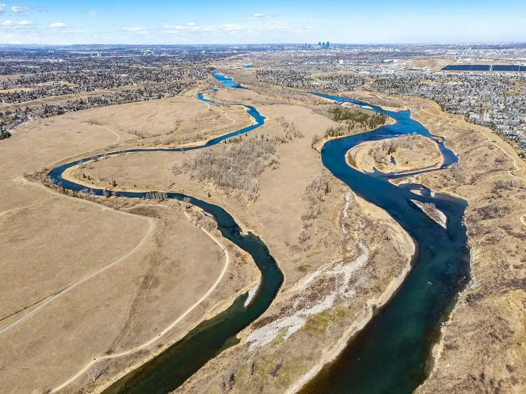 2608 Deer Side Drive SE Calgary AB T2J6A3