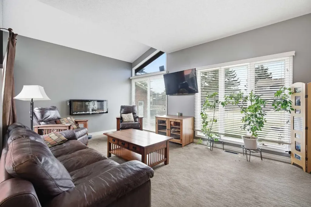 2608 Deer Side Drive SE Calgary AB T2J6A3