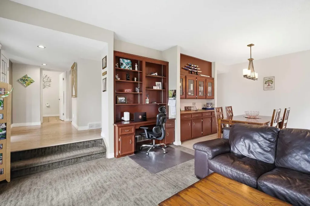 2608 Deer Side Drive SE Calgary AB T2J6A3