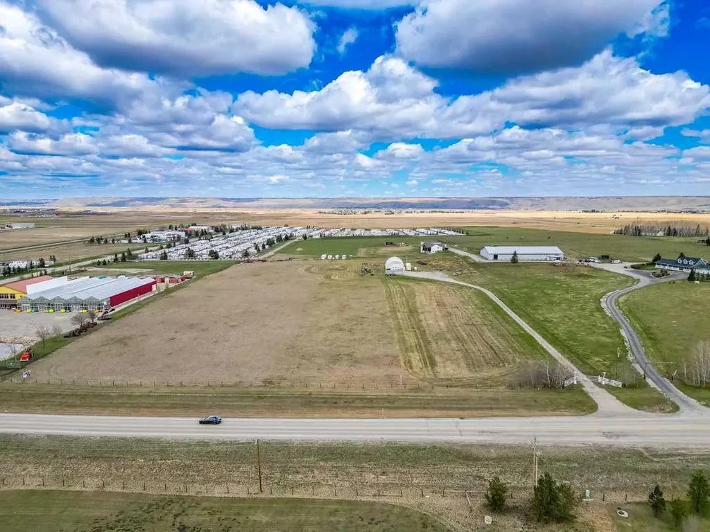 33066 Township Road 250 Rural Rocky View County AB T3Z 1L9