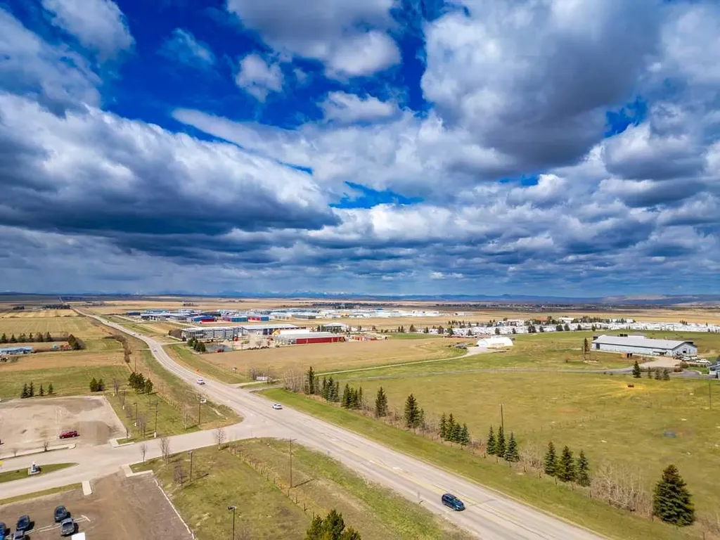 33066 Township Road 250 Rural Rocky View County AB T3Z 1L9
