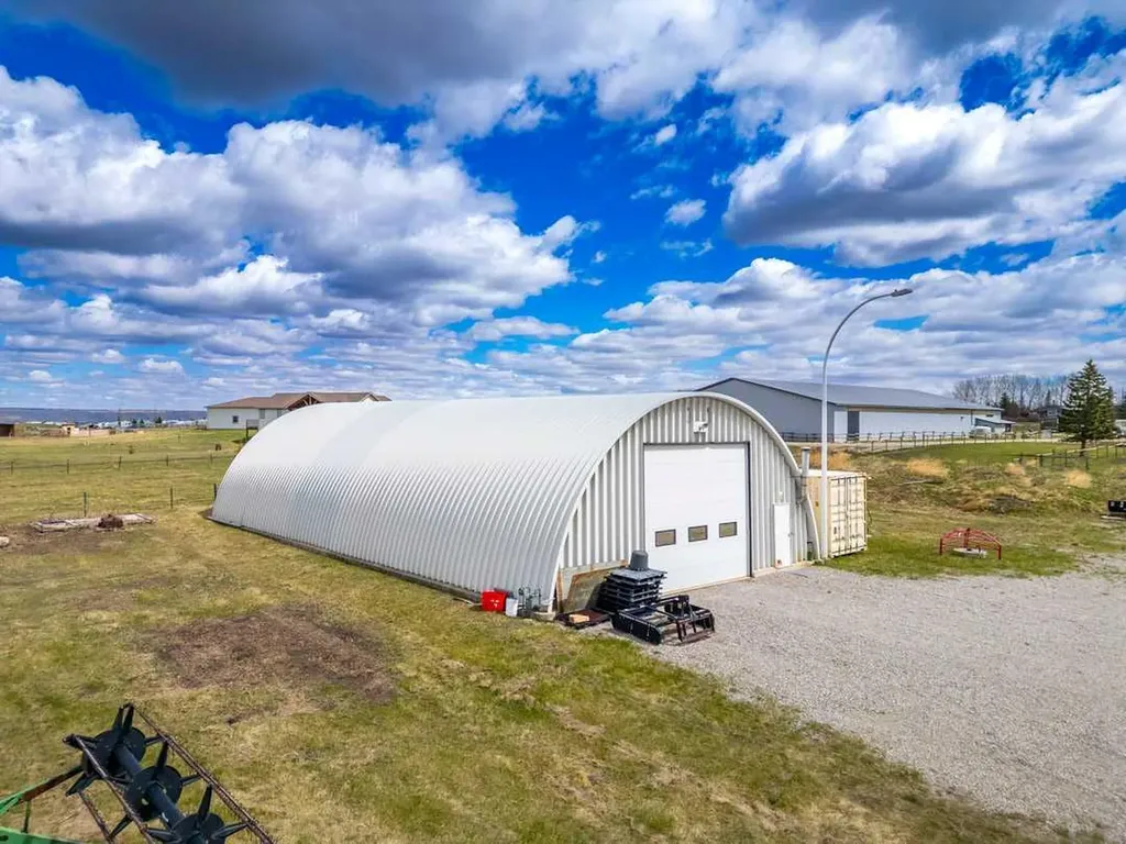 33066 Township Road 250 Rural Rocky View County AB T3Z 1L9